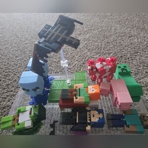 Minecraft Toy Figurine Set